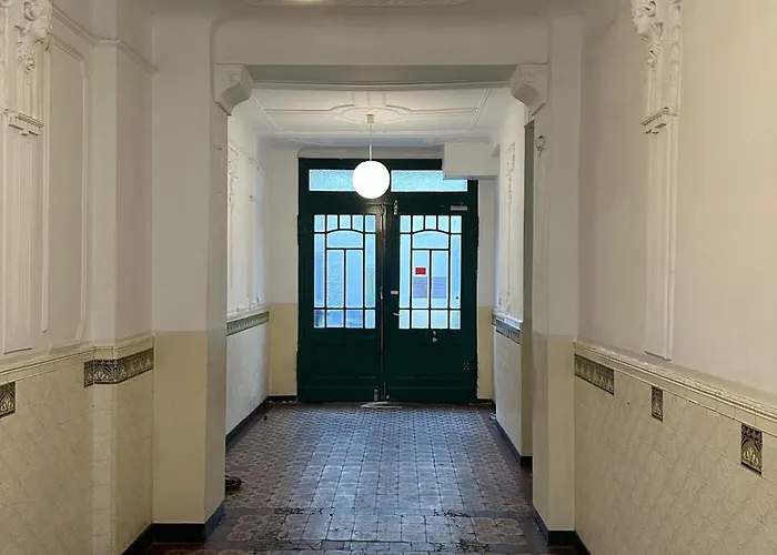 Typical Altbau In The Heart Of Wedding شقة