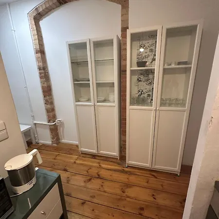 Typical Altbau In The Heart Of Wedding 아파트 베를린